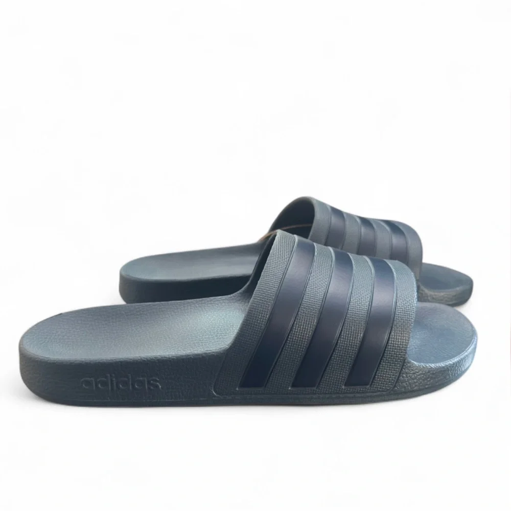 adidas Adilette Aqua Monochrome Navy Blue Slides/Sandals Size US Men’s 13 (NWT)